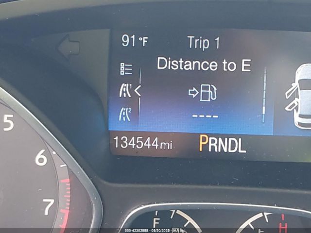 1FADP3K23JL250495 Ford FOCUS SE