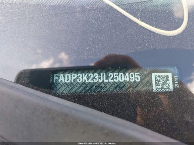 1FADP3K23JL250495 Ford FOCUS SE