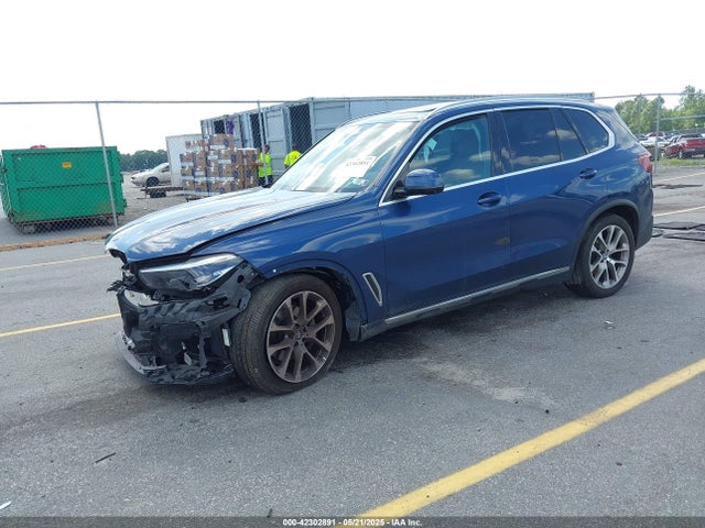 BMW 2023 2023 5UXCR6C06P9P05293 Image 2