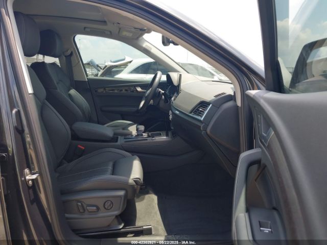 2021 AUDI Q5 WA1CAAFY6M2114408 Photo 4
