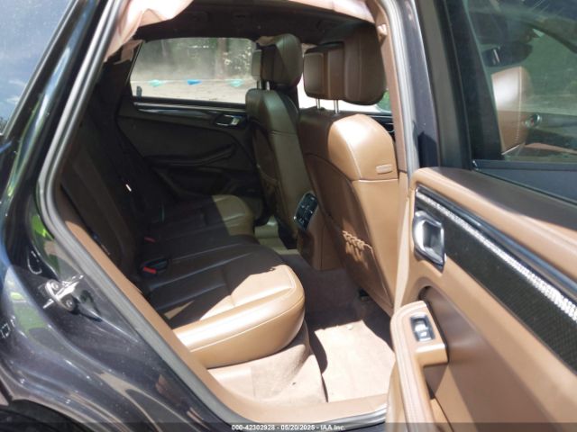 2017 PORSCHE MACAN WP1AB2A59HLB11370 Photo 7