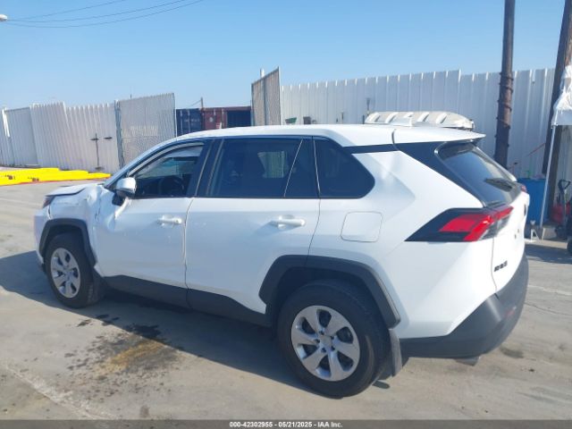 2T3K1RFV5RW337477 Toyota RAV4 LE