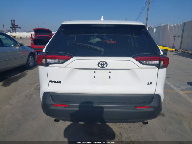 2T3K1RFV5RW337477 Toyota RAV4 LE