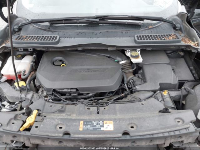 1FMCU0GX9EUE32876 Ford ESCAPE SE