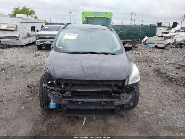 1FMCU0GX9EUE32876 Ford ESCAPE SE