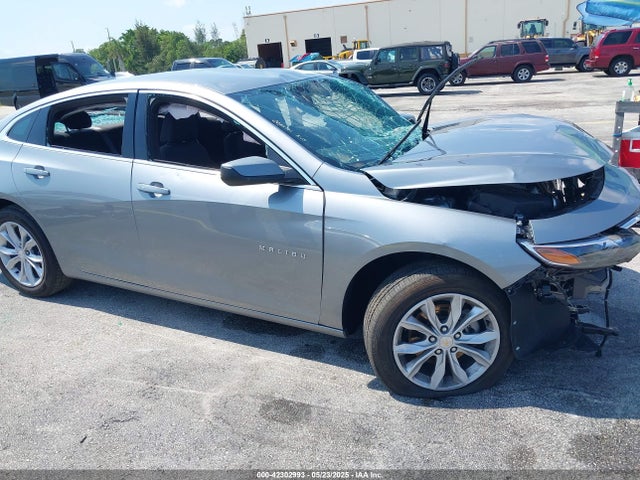 1G1ZD5ST5SF139887 Chevrolet Malibu Fwd 1lt