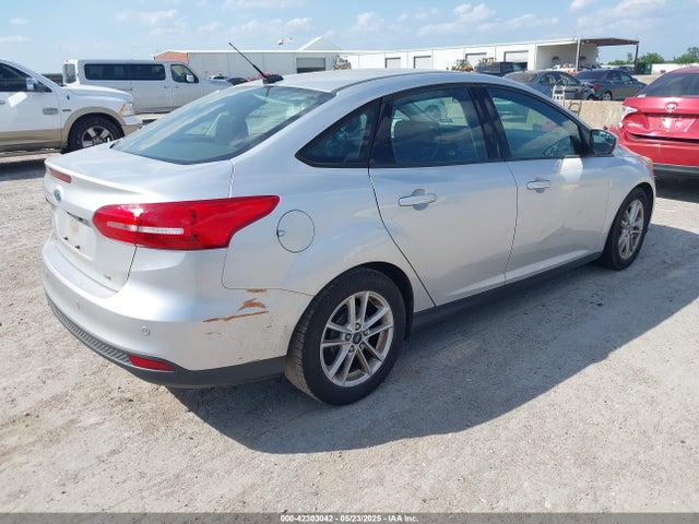 1FADP3F26FL261881 Ford FOCUS SE