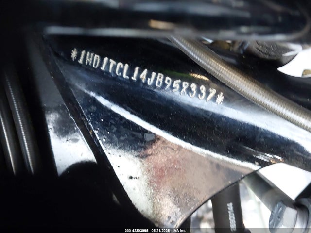 2018 HARLEY-DAVIDSON FLTRXSE 1HD1TCL14JB958337 Photo 9