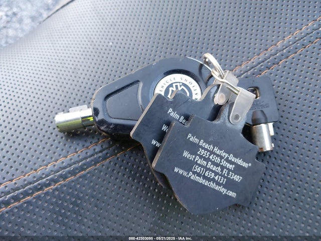 2018 HARLEY-DAVIDSON FLTRXSE 1HD1TCL14JB958337 Photo 10