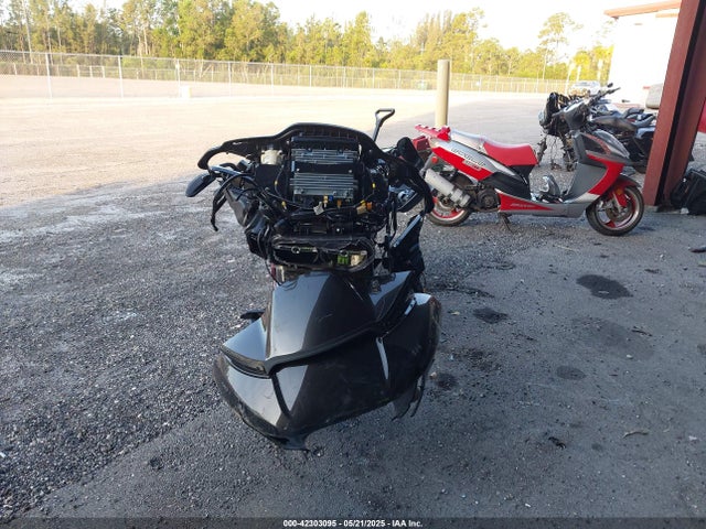 2018 HARLEY-DAVIDSON FLTRXSE 1HD1TCL14JB958337 Photo 4