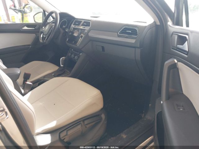3VV3B7AX6JM054849 Volkswagen Tiguan 2.0t Se/2.0t Sel