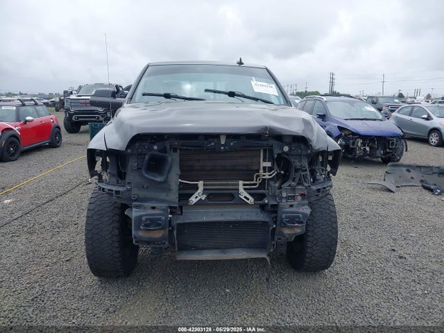 3C6UR5FL5JG218204 RAM 2500