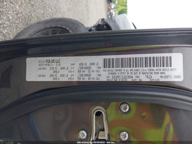 3C6UR5FL5JG218204 RAM 2500