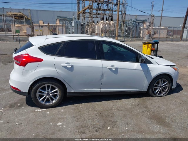Ford Focus 2016 1FADP3K25GL347996 Image 13