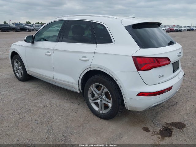 2019 AUDI Q5 WA1ANAFY9K2092462 Photo 2