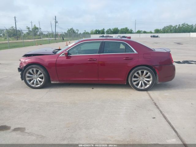 2C3CCAAG7JH285772 Chrysler 300 Touring L