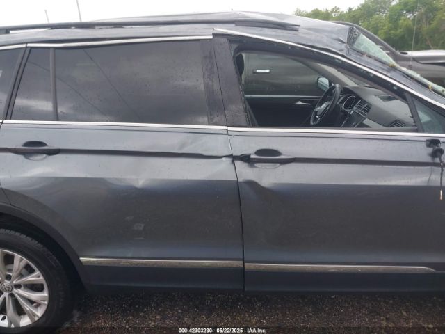 3VV3B7AX6JM213577 Volkswagen Tiguan