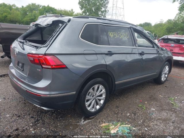 3VV3B7AX6JM213577 Volkswagen Tiguan