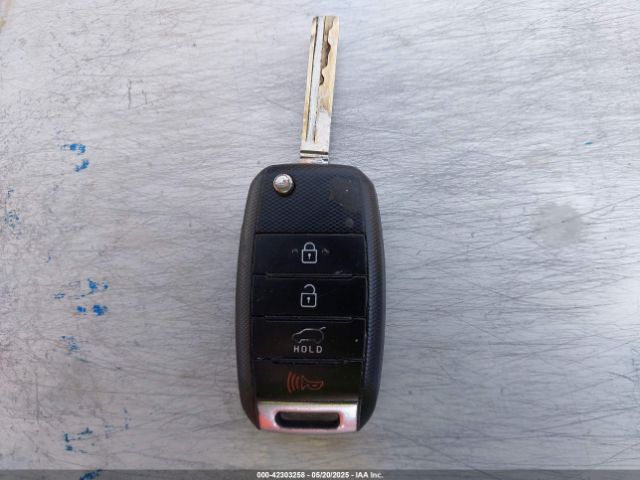 5XYPG4A35GG044560 KIA Sorento 2.4l Lx