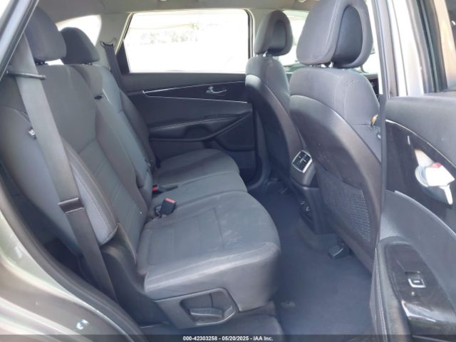 5XYPG4A35GG044560 KIA Sorento 2.4l Lx