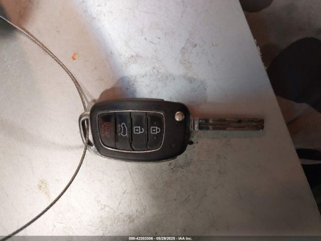 KM8J3CA48JU684221 Hyundai TUCSON SEL