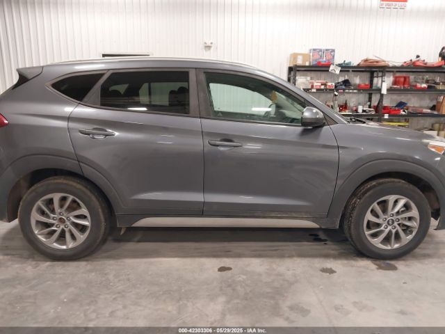 KM8J3CA48JU684221 Hyundai TUCSON SEL