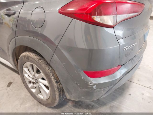 KM8J3CA48JU684221 Hyundai TUCSON SEL