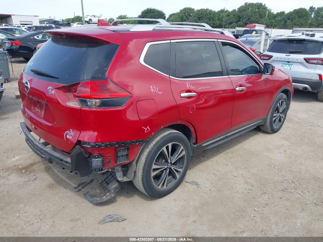 JN8AT2MT5HW395530 Nissan 2017