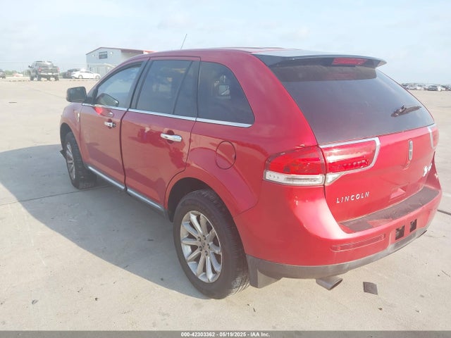 Продаж на аукціоні авто 2011 Lincoln Mkx, vin: 2LMDJ6JKXBBJ00173, номер лоту: 42303362