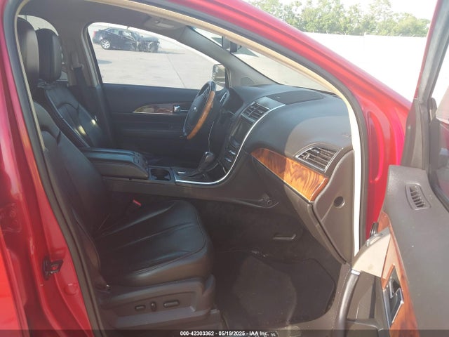 Продаж на аукціоні авто 2011 Lincoln Mkx, vin: 2LMDJ6JKXBBJ00173, номер лоту: 42303362