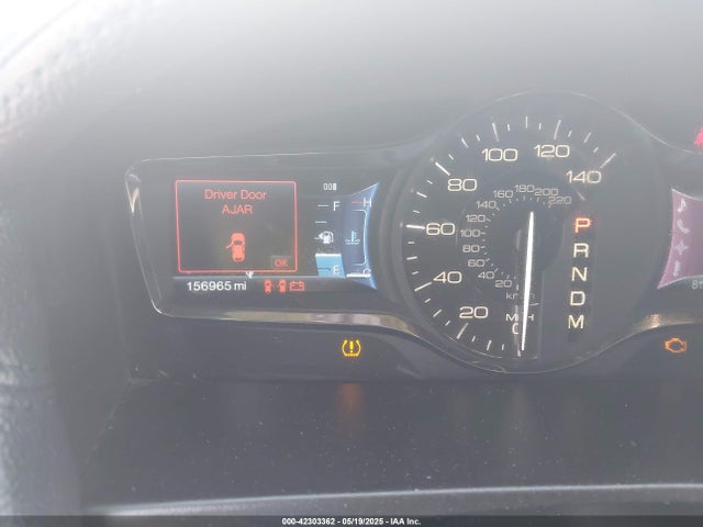 Продаж на аукціоні авто 2011 Lincoln Mkx, vin: 2LMDJ6JKXBBJ00173, номер лоту: 42303362