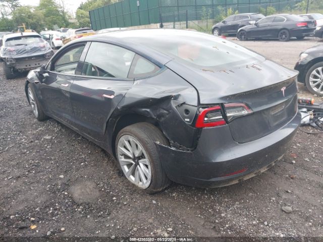 5YJ3E1EA5NF185905 Tesla 2022