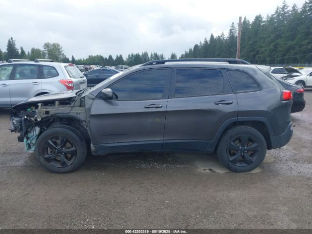 1C4PJMCBXJD601328 Jeep Cherokee Latitude 4x4