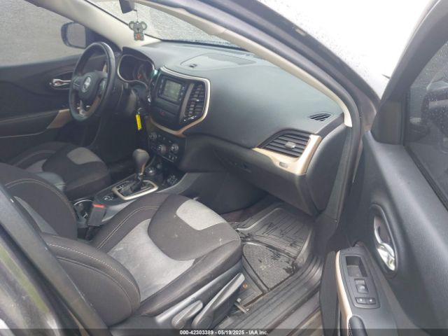 1C4PJMCBXJD601328 Jeep Cherokee Latitude 4x4