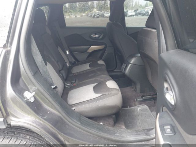 1C4PJMCBXJD601328 Jeep Cherokee Latitude 4x4