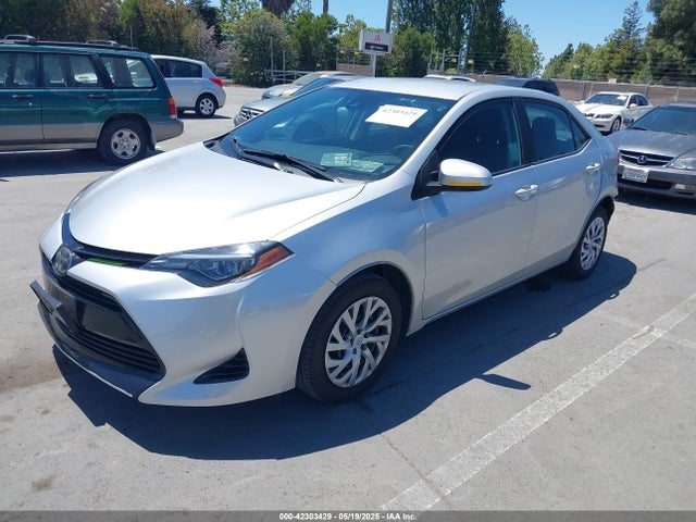2T1BURHE5JC101432 Toyota COROLLA LE