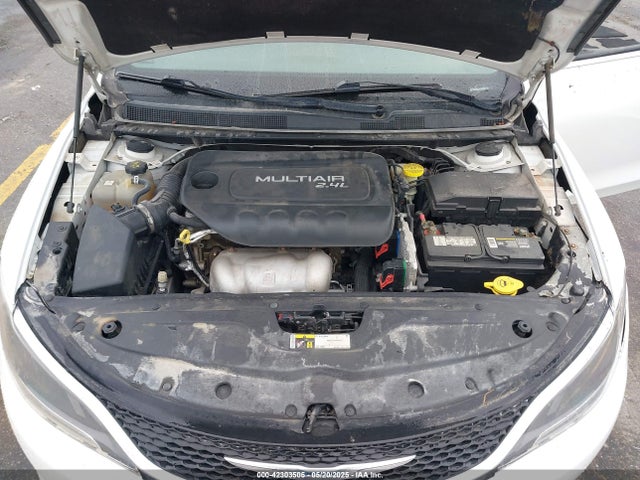 1C3CCCAB9HN511411 Chrysler 2017