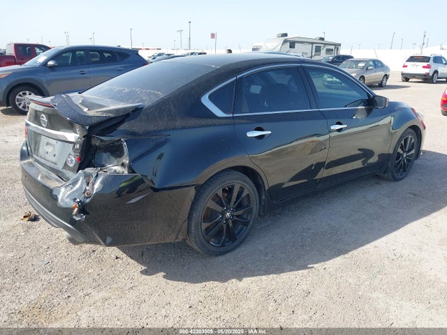 1N4AL3AP7HC298197 Nissan 2017