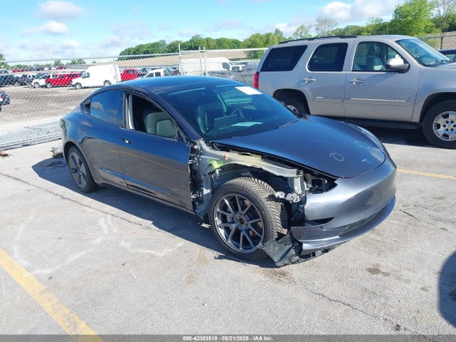 2022 TESLA MODEL 3 5YJ3E1EB2NF126562 Photo 0