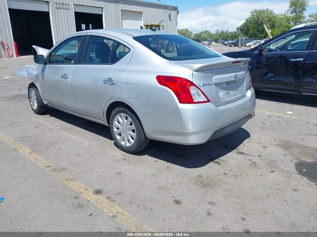 3N1CN7AP9GL815509 Nissan 2016