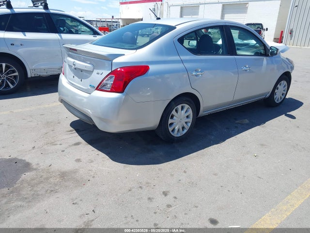 3N1CN7AP9GL815509 Nissan 2016