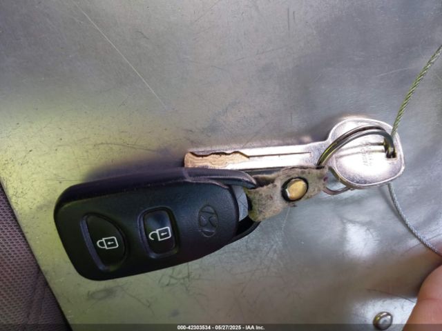 KM8JT3AF8FU109934 Hyundai TUCSON GLS