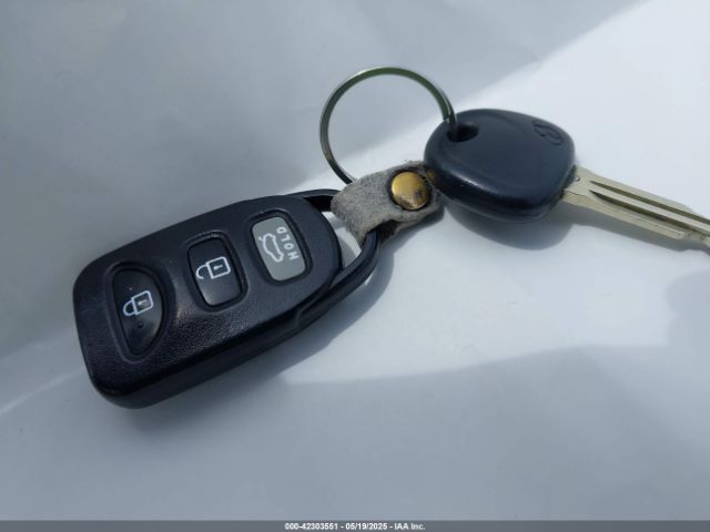 5NPDH4AE3EH531621 Hyundai ELANTRA SE