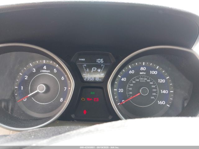 5NPDH4AE3EH531621 Hyundai ELANTRA SE