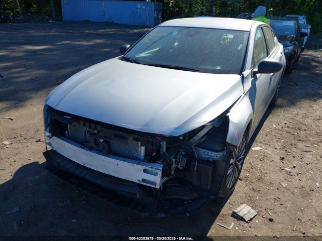 1N4BL4DW1RN359417 Nissan Altima Sv Intelligent Awd