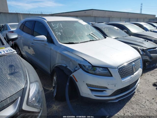 2019 LINCOLN MKC 5LMCJ2C96KUL02641