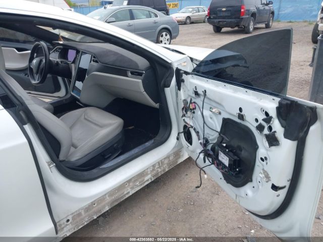 2015 TESLA MODEL S 5YJSA1E29FF103580 Photo 4