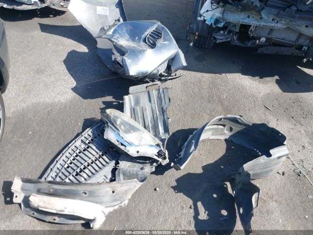 5YFBURHE9FP335743 Toyota COROLLA LE