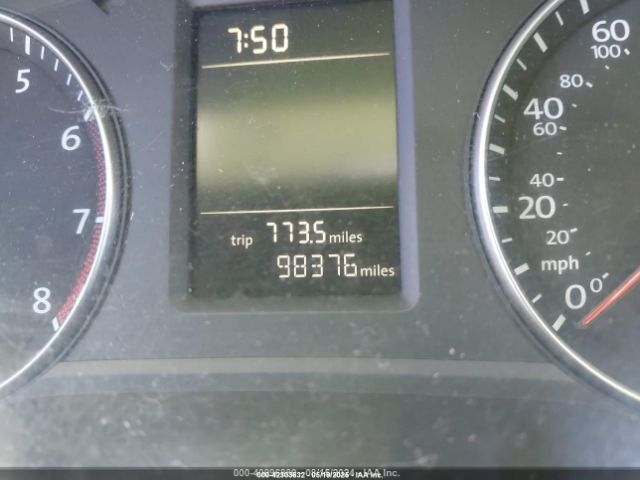 1VWAT7A37FC099126 Volkswagen 2015