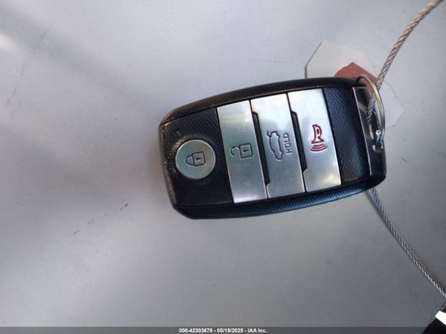 KNAFZ4A80G5617503 KIA FORTE EX